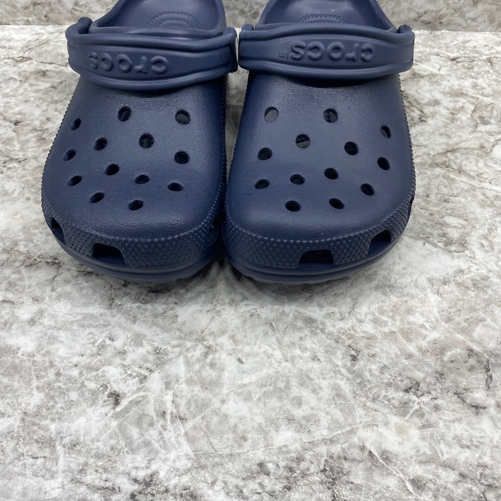 CROCS Classic Clog in Navy - Picture 2 of 6